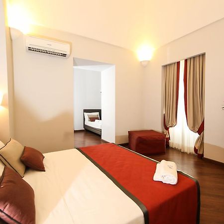 Palazzo Riario Sforza Hotel Napels Buitenkant foto