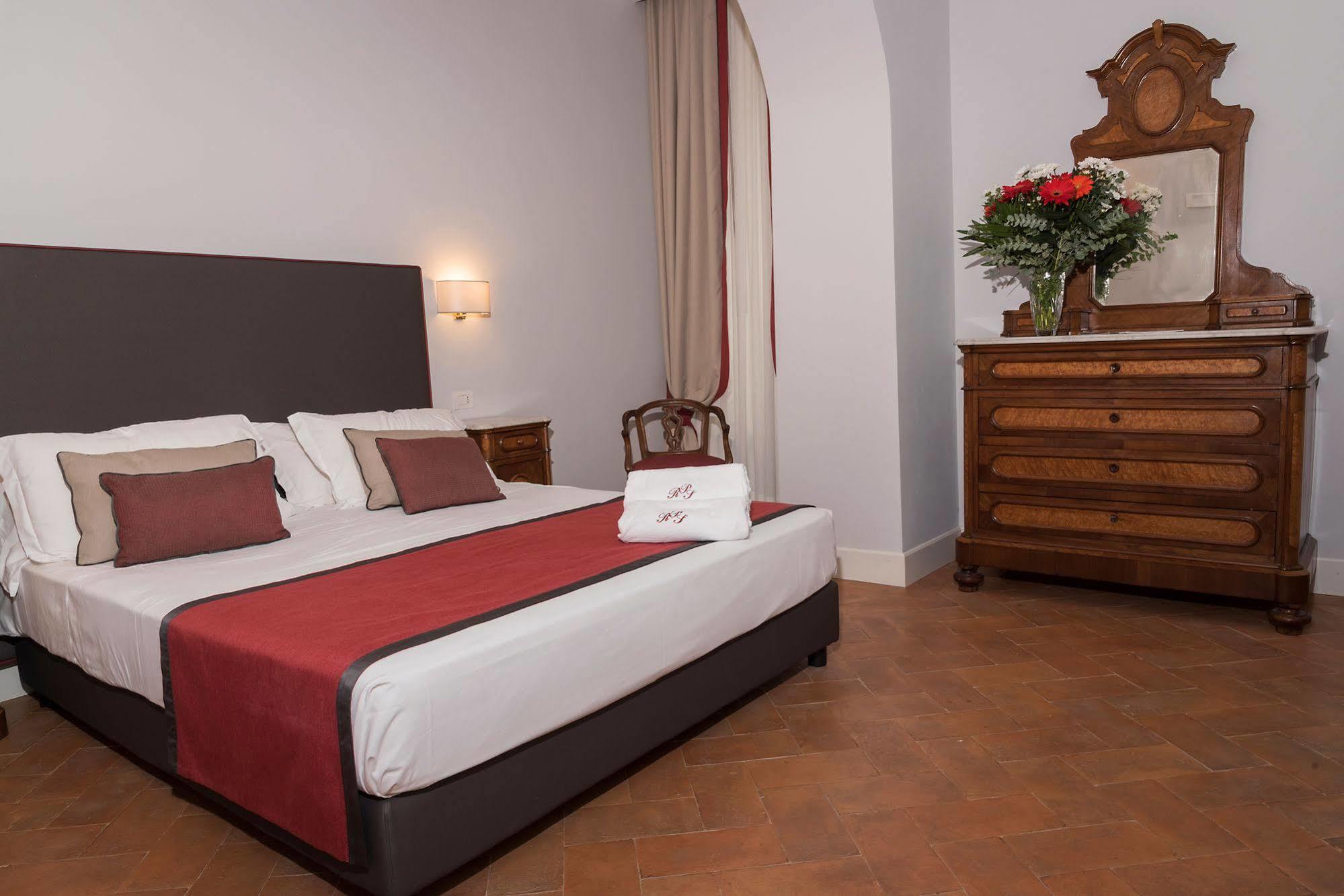 Palazzo Riario Sforza Hotel Napels Buitenkant foto