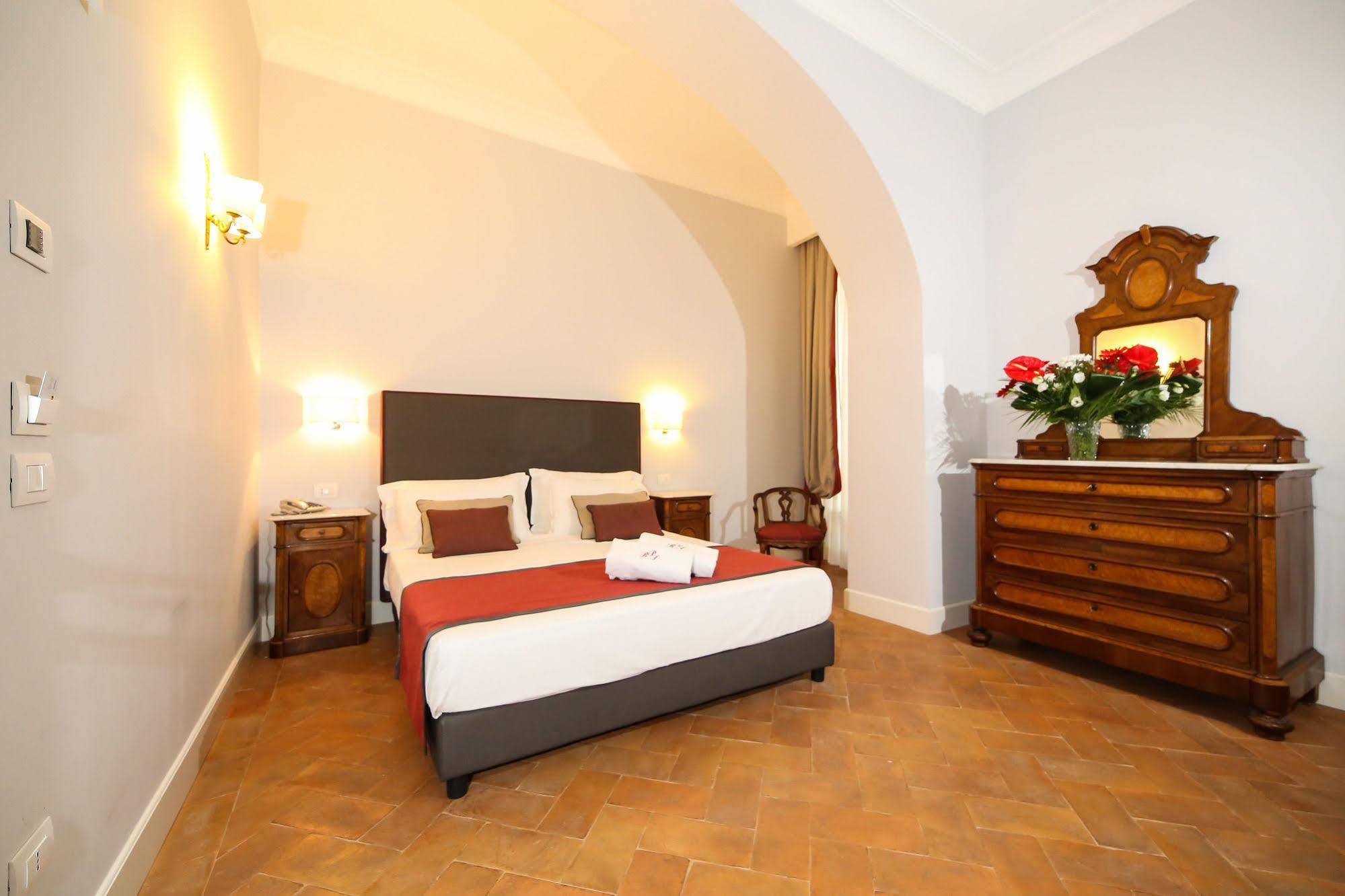 Palazzo Riario Sforza Hotel Napels Buitenkant foto