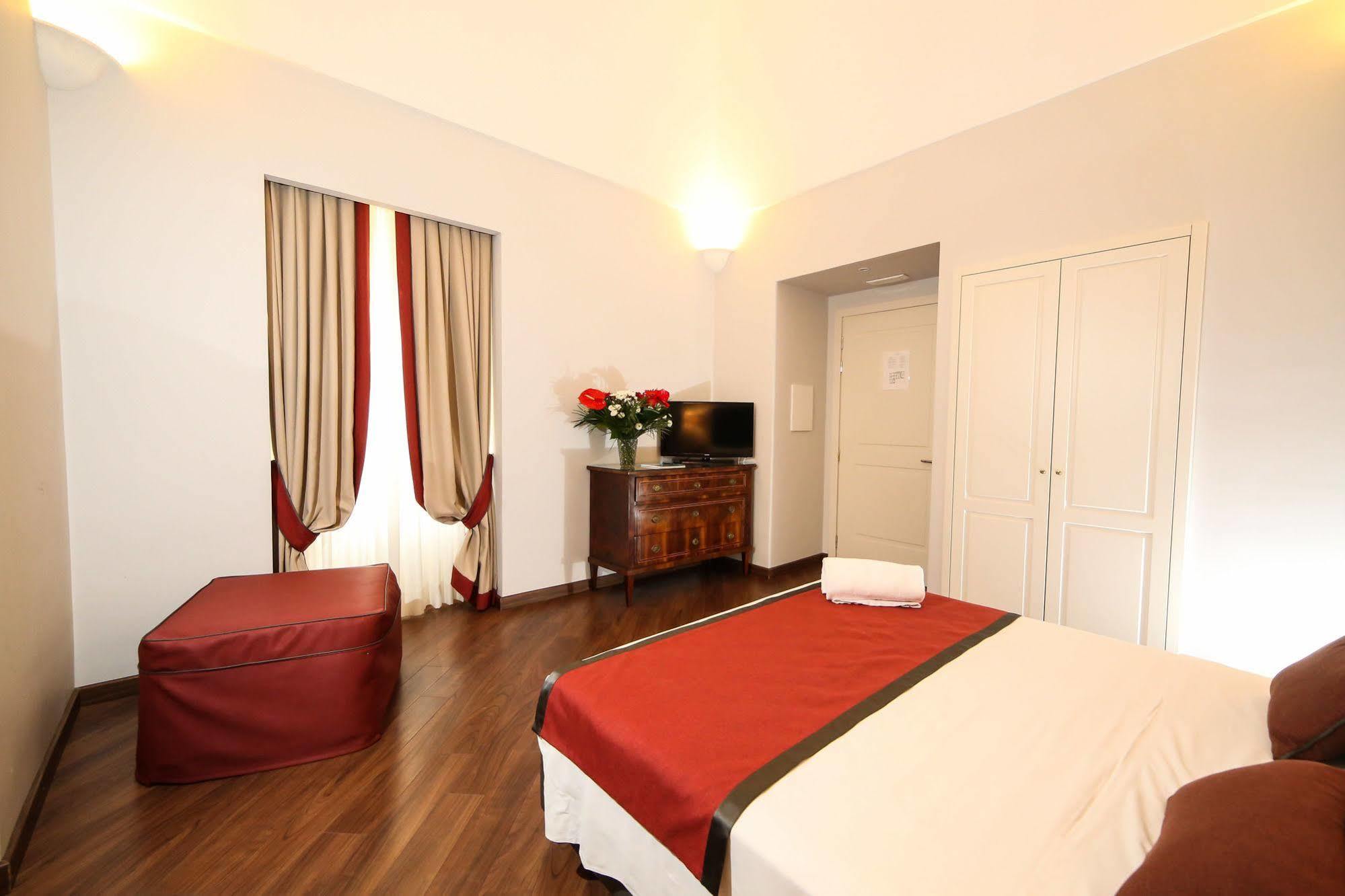 Palazzo Riario Sforza Hotel Napels Buitenkant foto