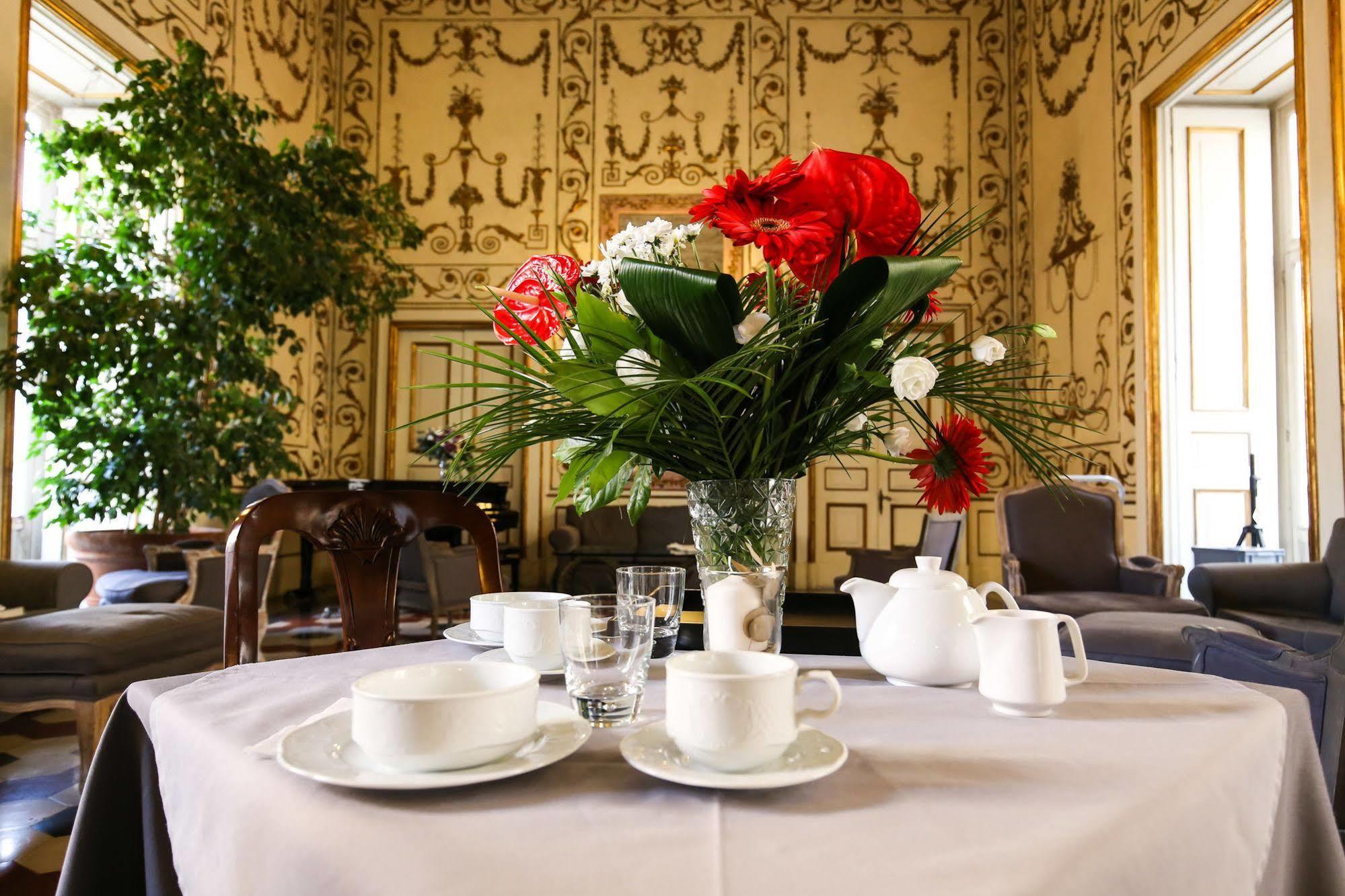 Palazzo Riario Sforza Hotel Napels Buitenkant foto